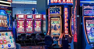 Giao diện di động nohu com trên điện thoại hiện đại với nhiều game thể thao và casino